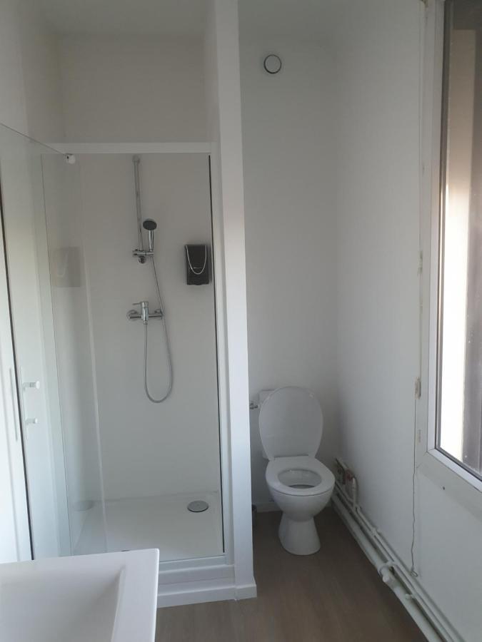 Hotel Aux Bons Amis Reims Exteriör bild